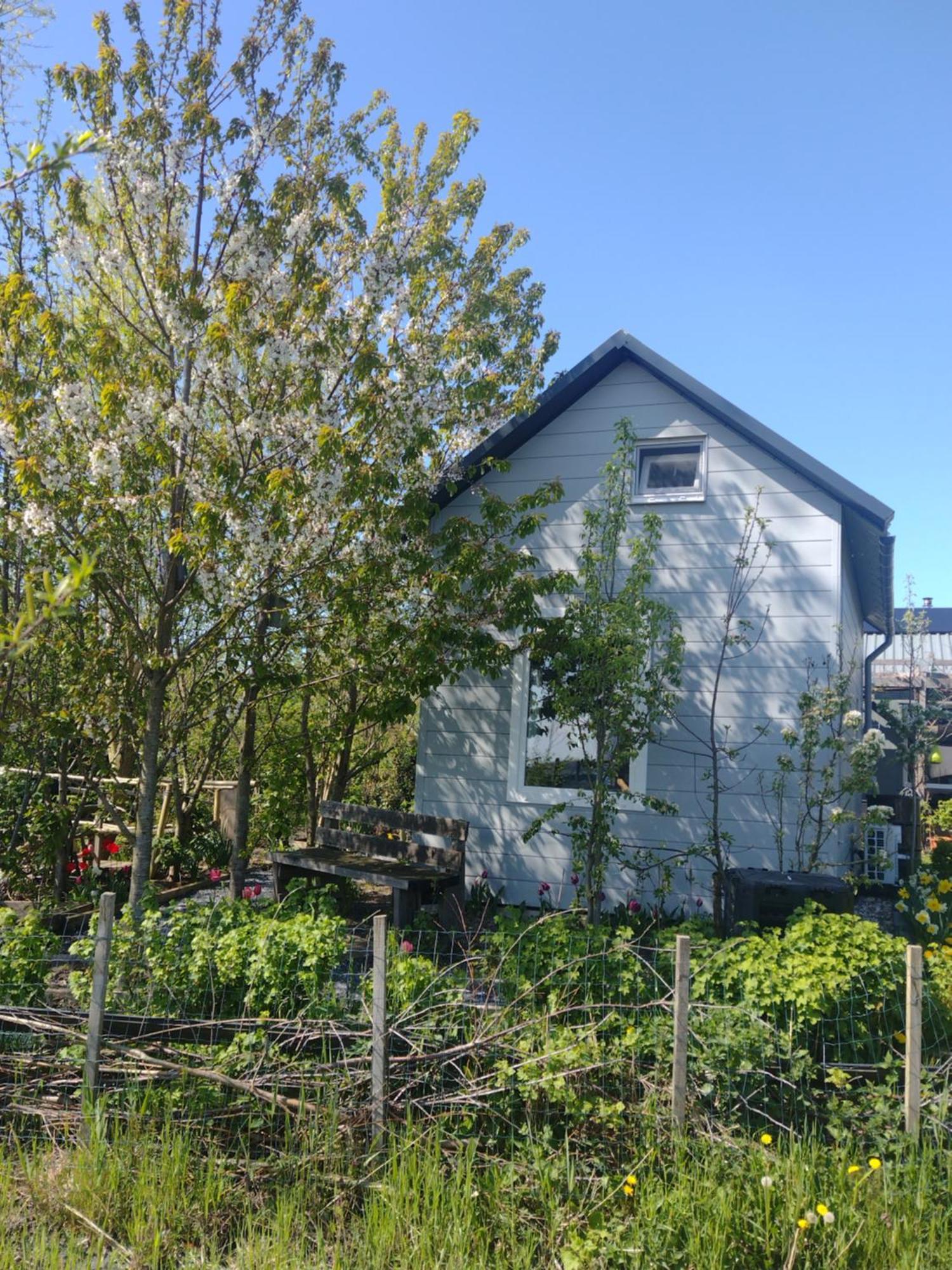 Tuinhuisje In Het Groen Almere Buitenkant foto